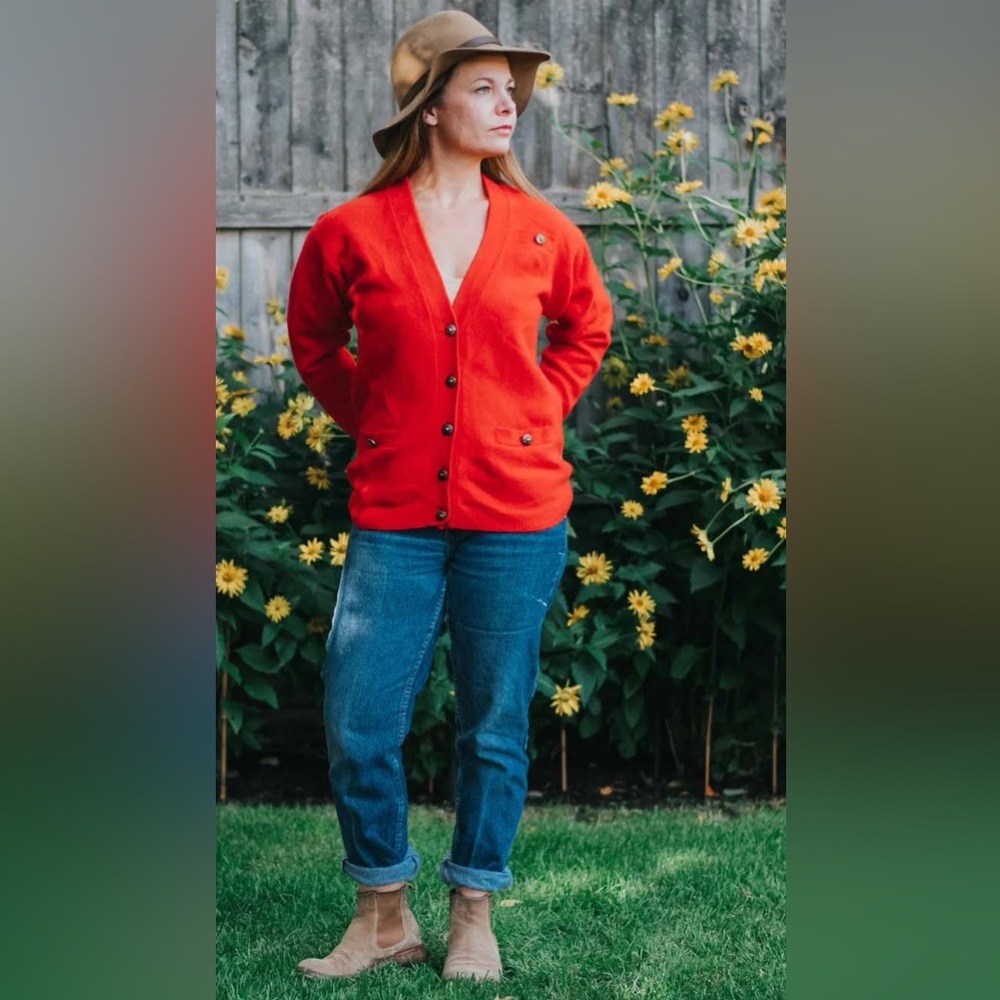 Vintage Outlander red cardigan, size M